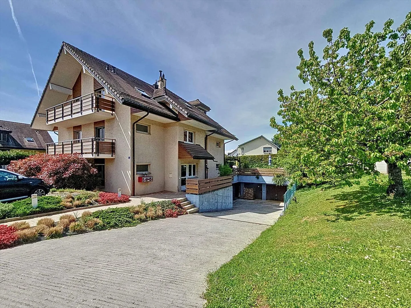 5.5 Room Apartment in Saint-Prex - Photo 1 of 12