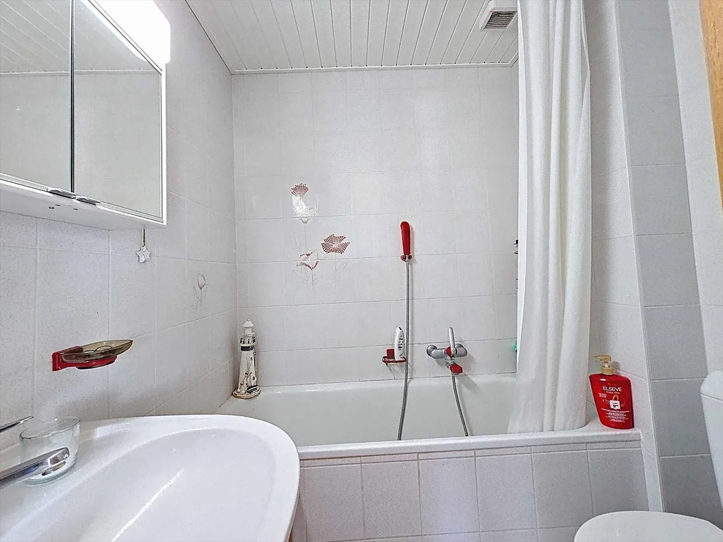 5.5 Room Apartment in Saint-Prex - Photo 12 of 12