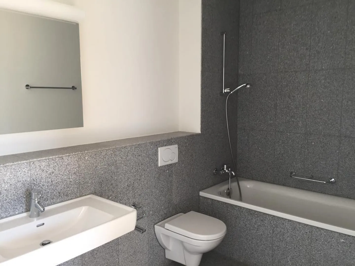 3.5 Room Apartment - Photo 5 of 7