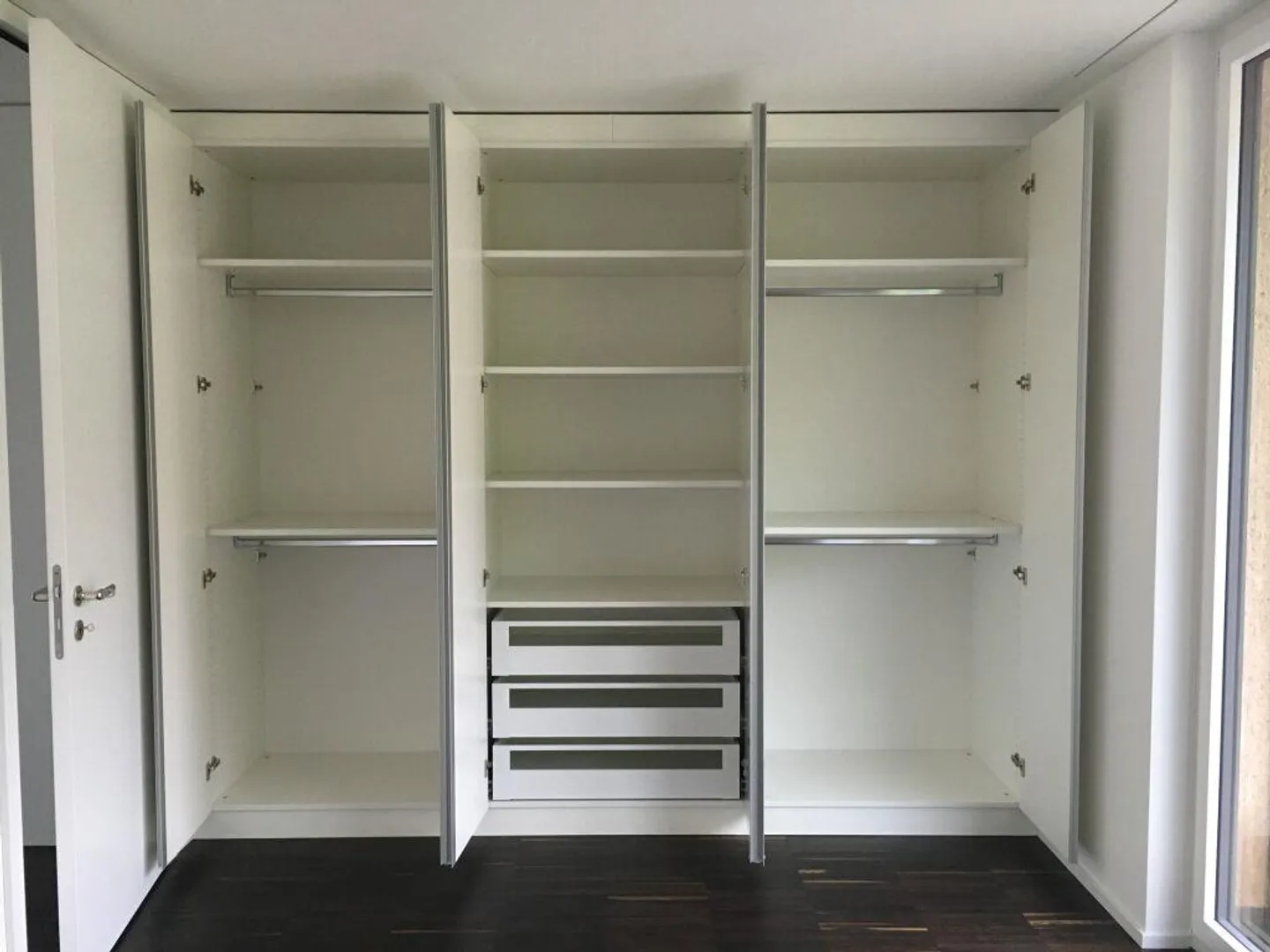 Appartement 2,5 pièces lumineux, spacieux et meublé - Photo 7 sur 9