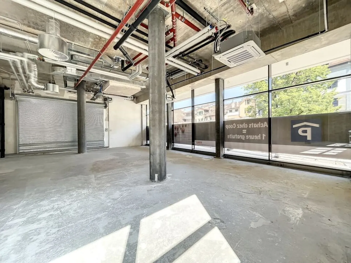 In affitto - Nuovo spazio commerciale di 507 m² nel cuore di Rolle - Rue du Temple - Foto 8 di 8