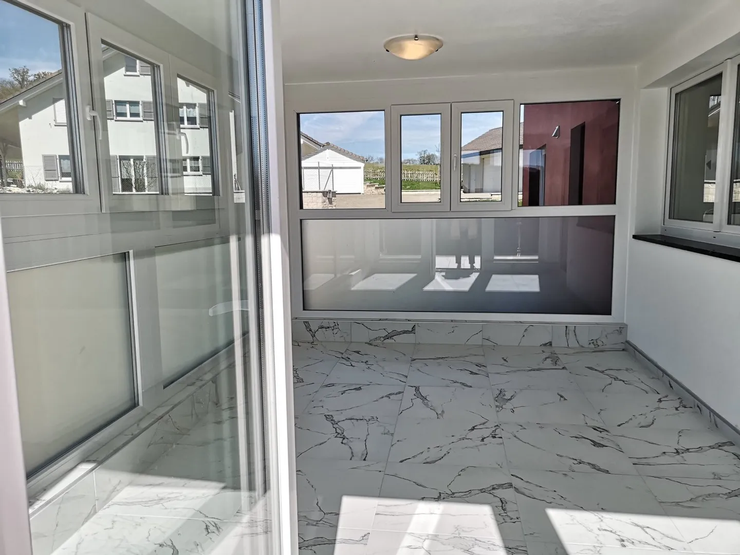 Magnificent 4.5-room apartment with terrace and veranda, 200m2 garden optional - Photo 18 of 24