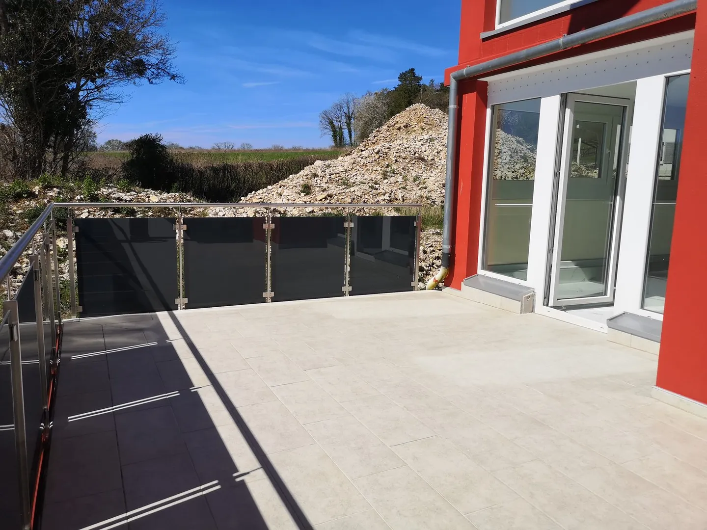 Magnificent 4.5-room apartment with terrace and veranda, 200m2 garden optional - Photo 21 of 24