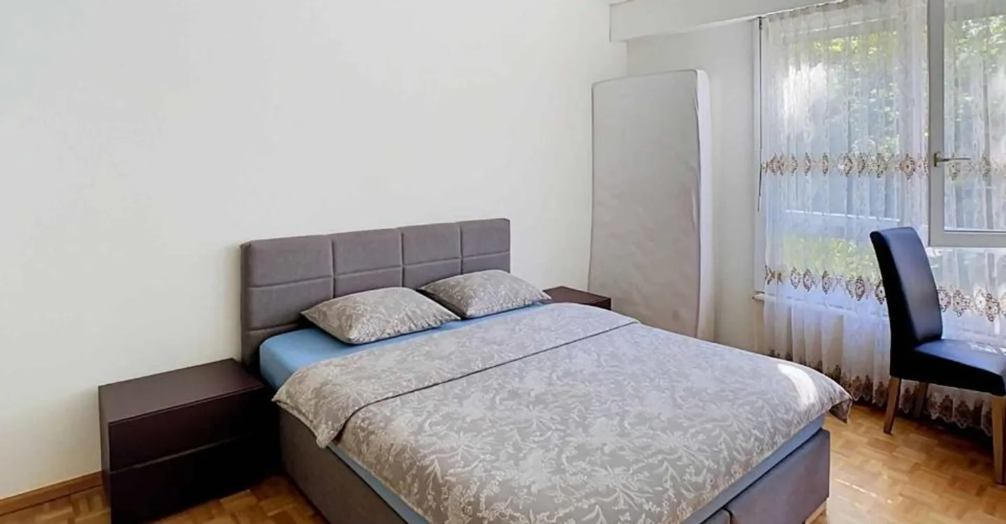 EXKLUSIV - Angenehme 4-Zimmer-Wohnung in ruhiger Lage - Foto 4 von 6