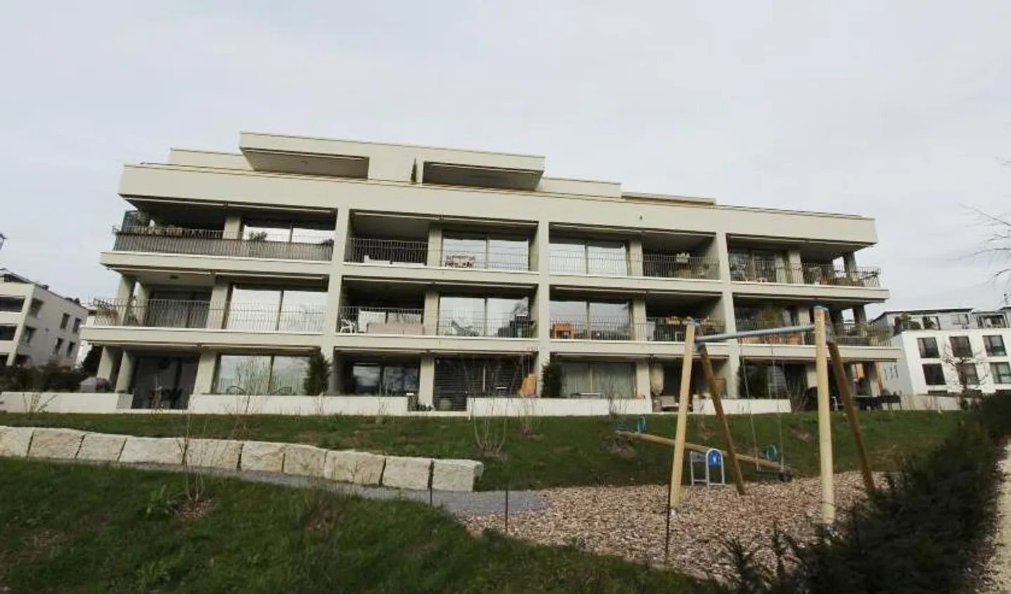 Living above the rooftops – stylish, bright and modern. - Photo 1 of 8