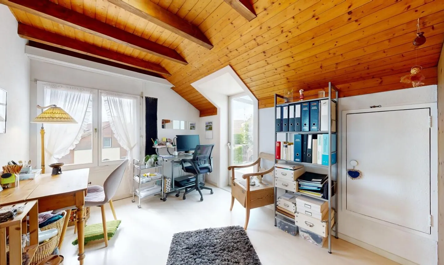 Casa unifamiliare di 5,5 stanze in una posizione tranquilla a Wittenbach - Foto 7 di 13