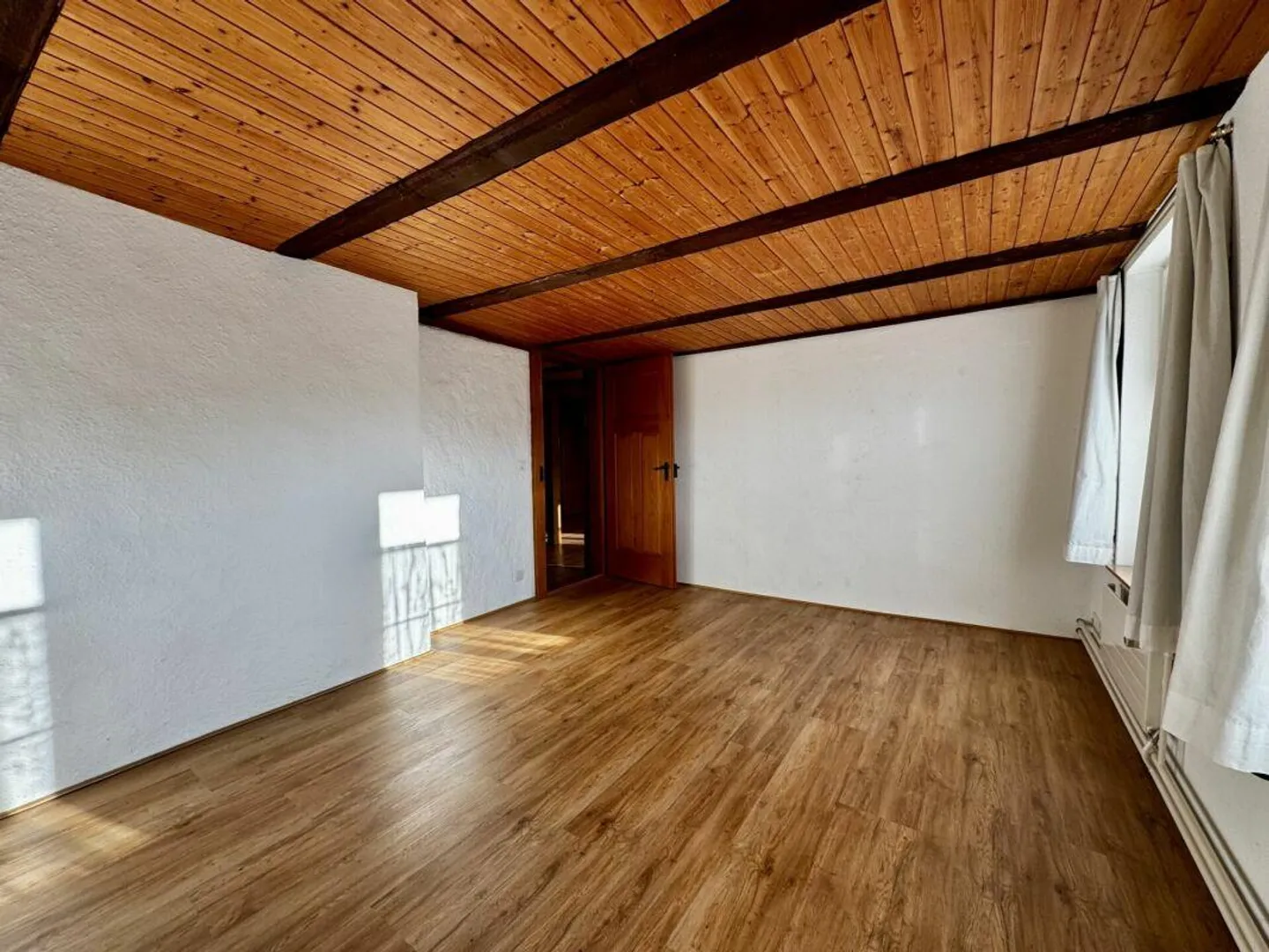 Appartement Charmant avec Terrasse - Photo 7 sur 10