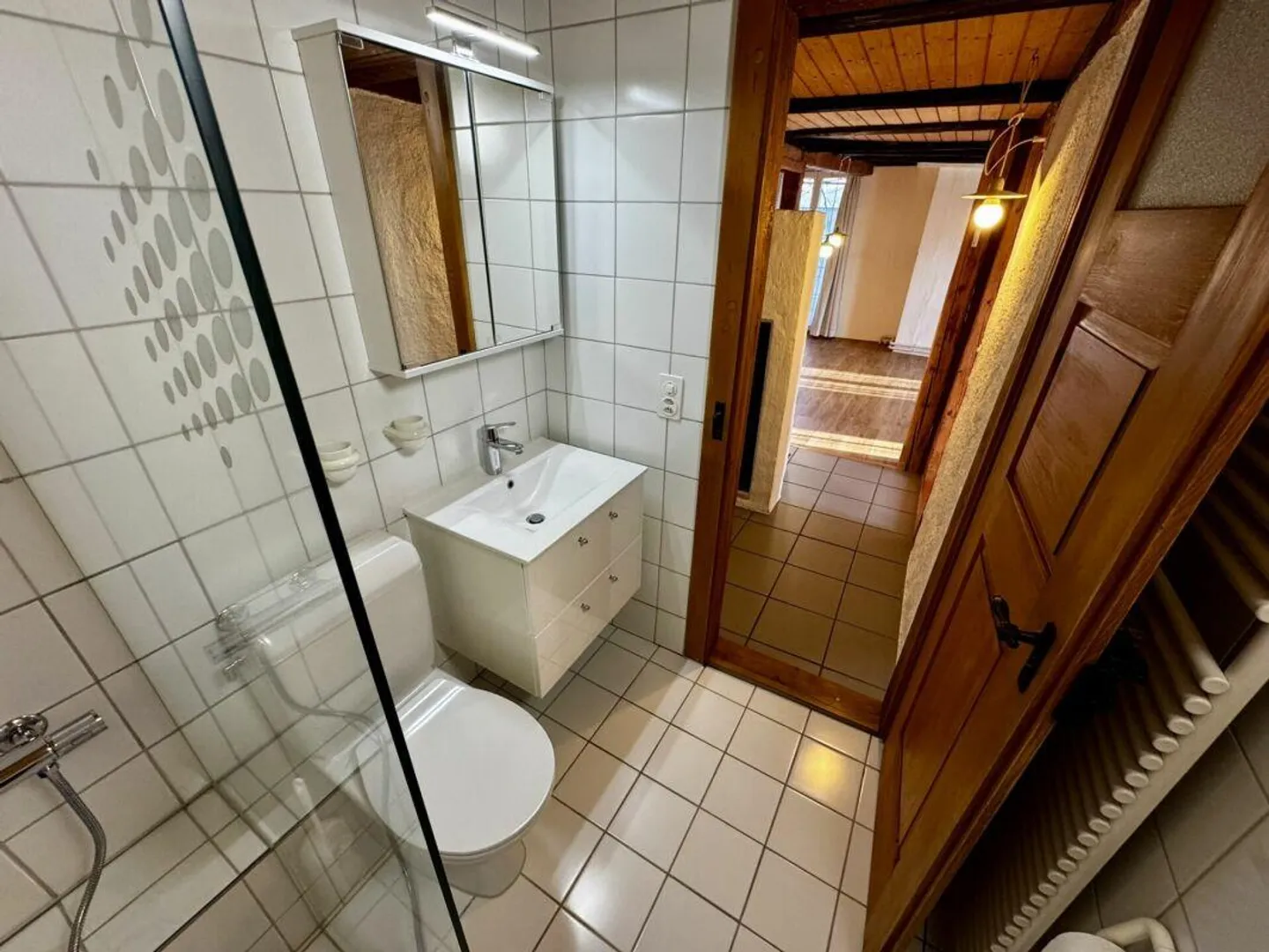 Appartement Charmant avec Terrasse - Photo 9 sur 10