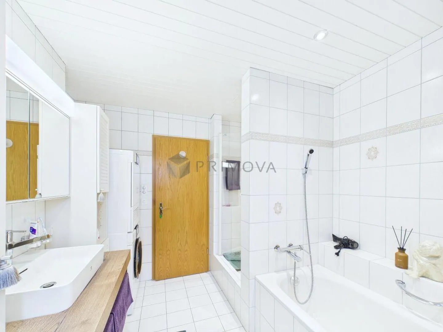 This inviting and well-located condominium could be yours tomorrow! - Photo 10 of 13