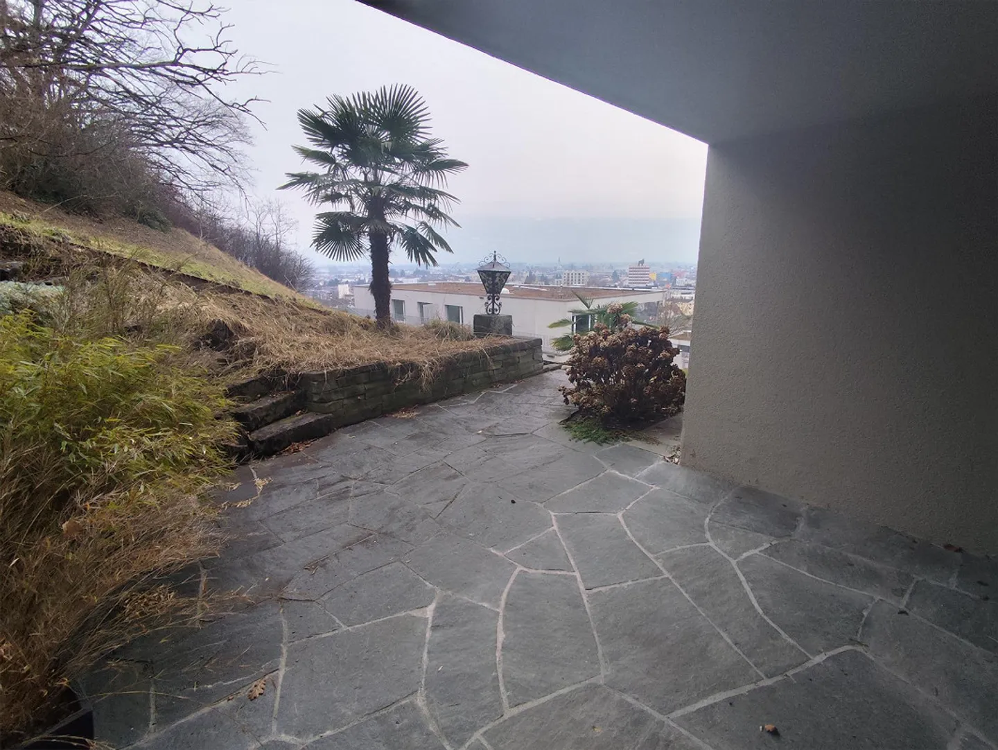 Modernes Apartment mit Aussicht - Foto 7 von 14