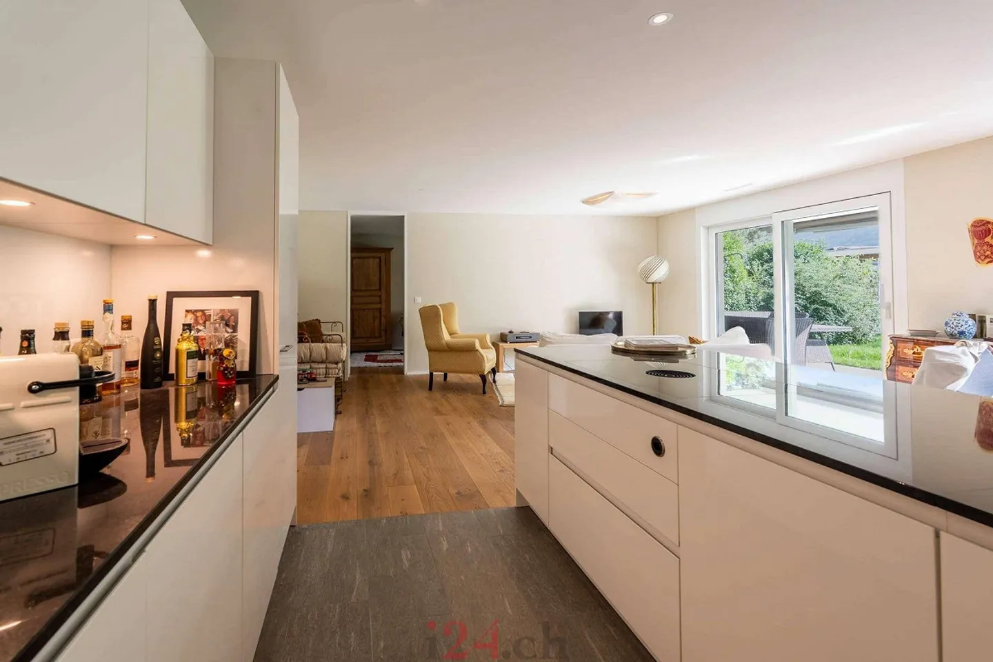 Modern 2.5-room garden apartment in a central location in Siebnen SZ - Photo 5 of 15