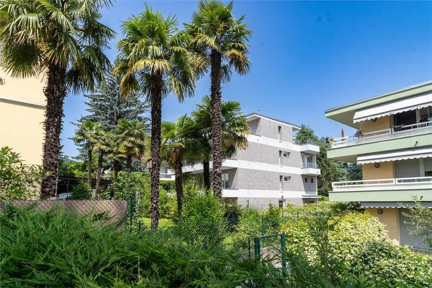 Elegance, Tranquility and Panoramic View in Gentilino - Photo 3 of 8