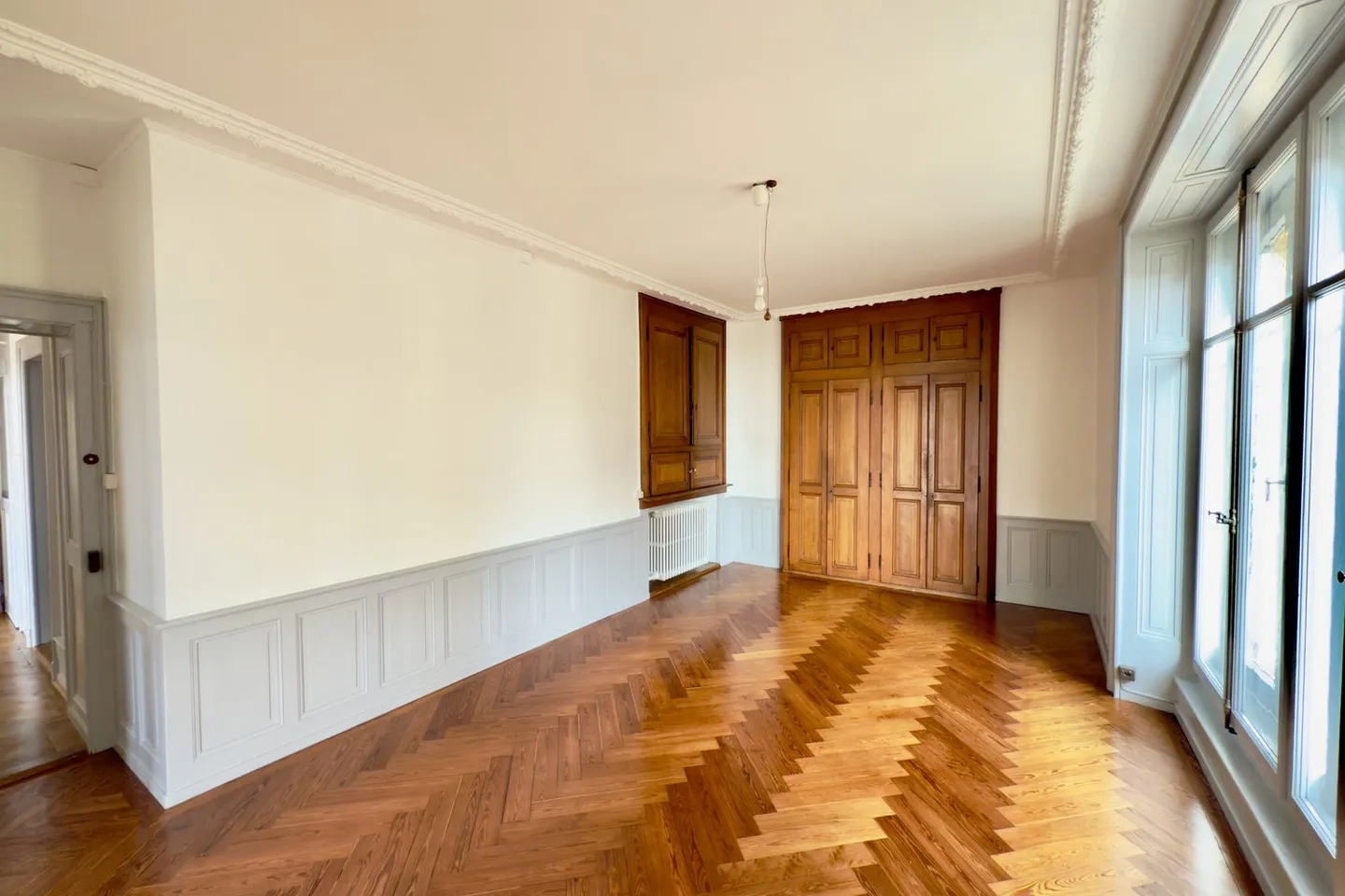 Prachtvolle 7-Zimmer-Wohnung mit Kamin in Neuchâtel - Photo 8 of 13