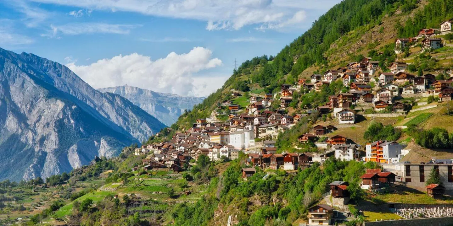 Die Kreta von Four: 5,5-Zimmer-Duplex im Herzen des Dorfes - Foto 3 von 3