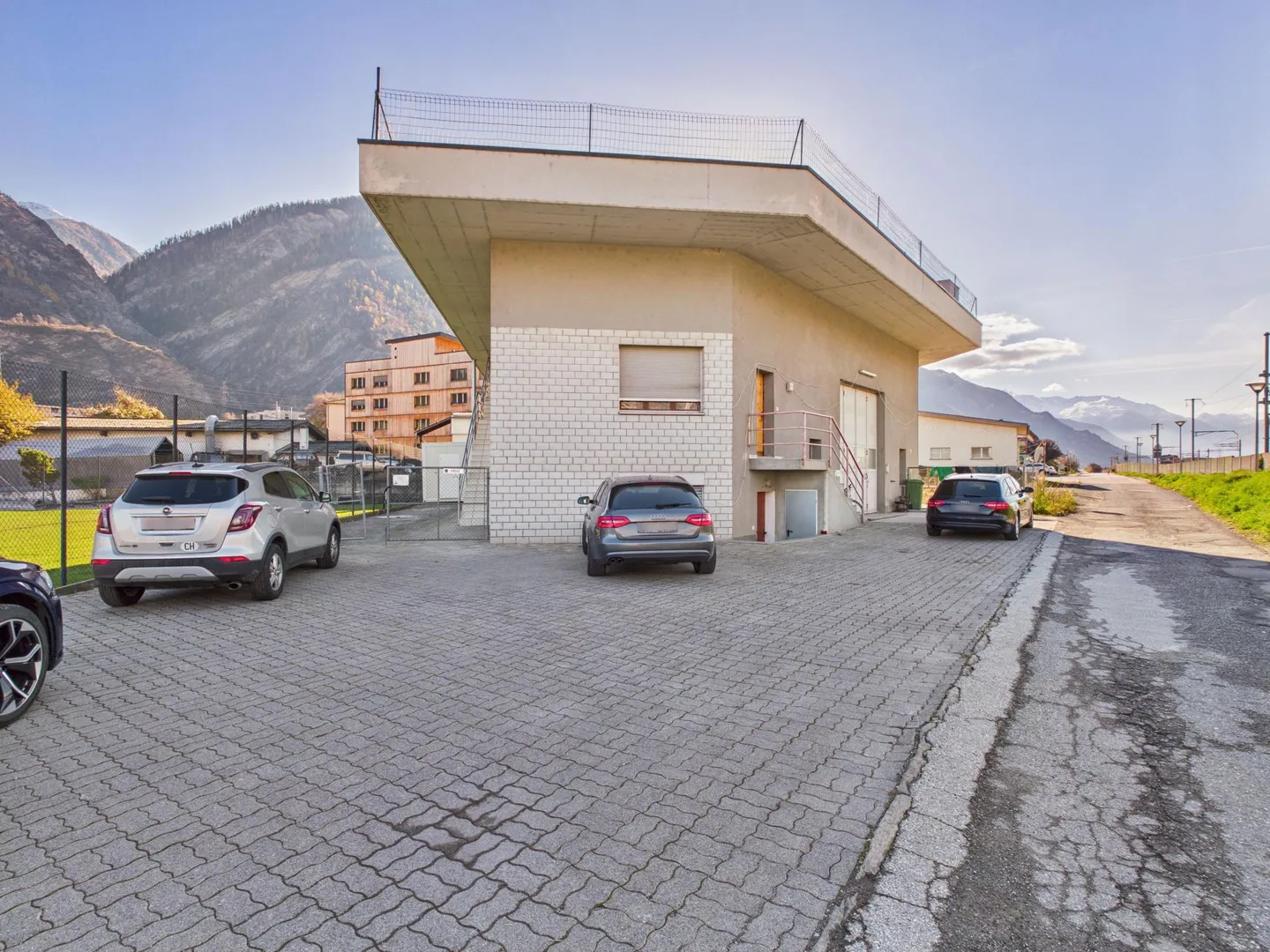 Mixed-use building for sale - Photo 1 of 9