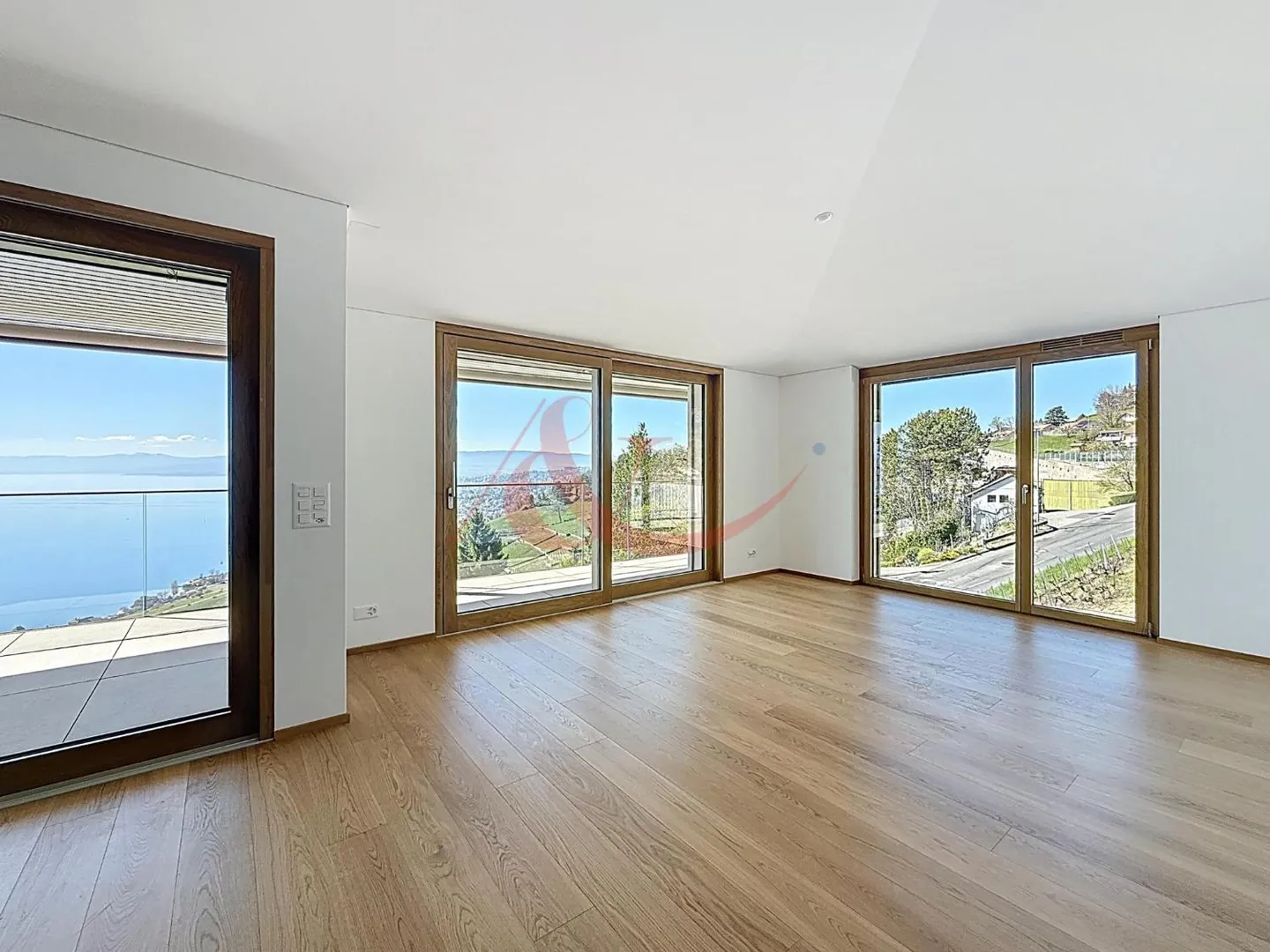 Neu - 4,5 Zimmer mit Panoramaterrasse - Los 1 - Foto 2 von 10
