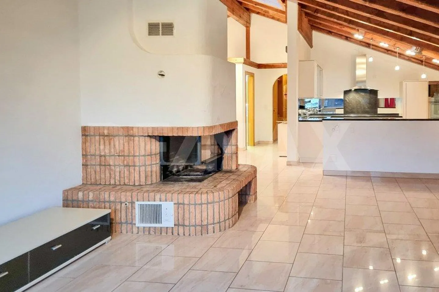 Appartement sous les combles 4½ pièces (seconde résidence) - Photo 3 sur 12