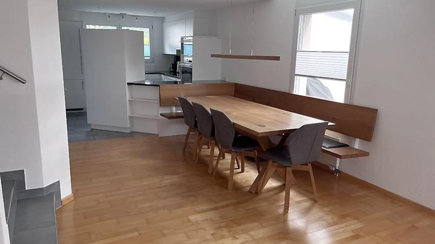 5½ ROOM HOUSE IN SCHWARZENBACH (SG), FURNISHED, TEMPORARY - Photo 3 of 10