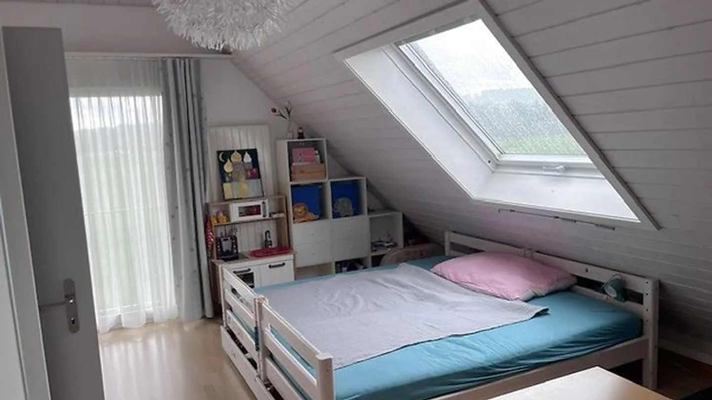 5½ ROOM HOUSE IN SCHWARZENBACH (SG), FURNISHED, TEMPORARY - Photo 6 of 10
