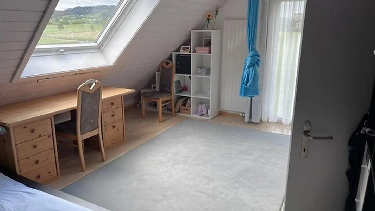 5½ ROOM HOUSE IN SCHWARZENBACH (SG), FURNISHED, TEMPORARY - Photo 7 of 10