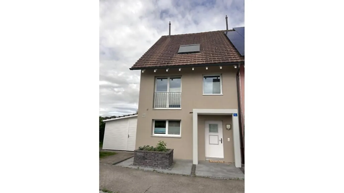 5½ ROOM HOUSE IN SCHWARZENBACH (SG), FURNISHED, TEMPORARY - Photo 10 of 10
