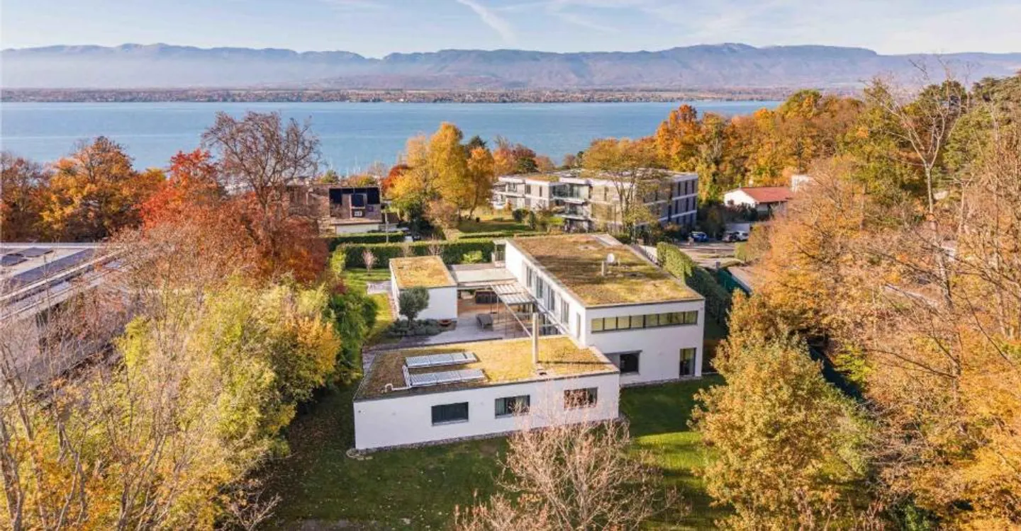Villa con 10 stanze - Foto 5 di 7