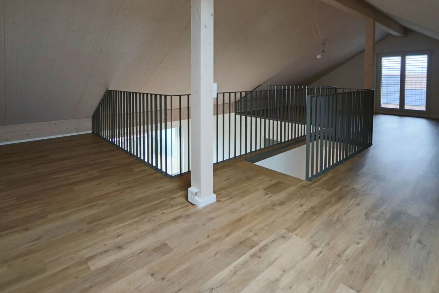 New construction - Spacious, bright 4.5-room duplex penthouse in Kerzers - Photo 7 of 8