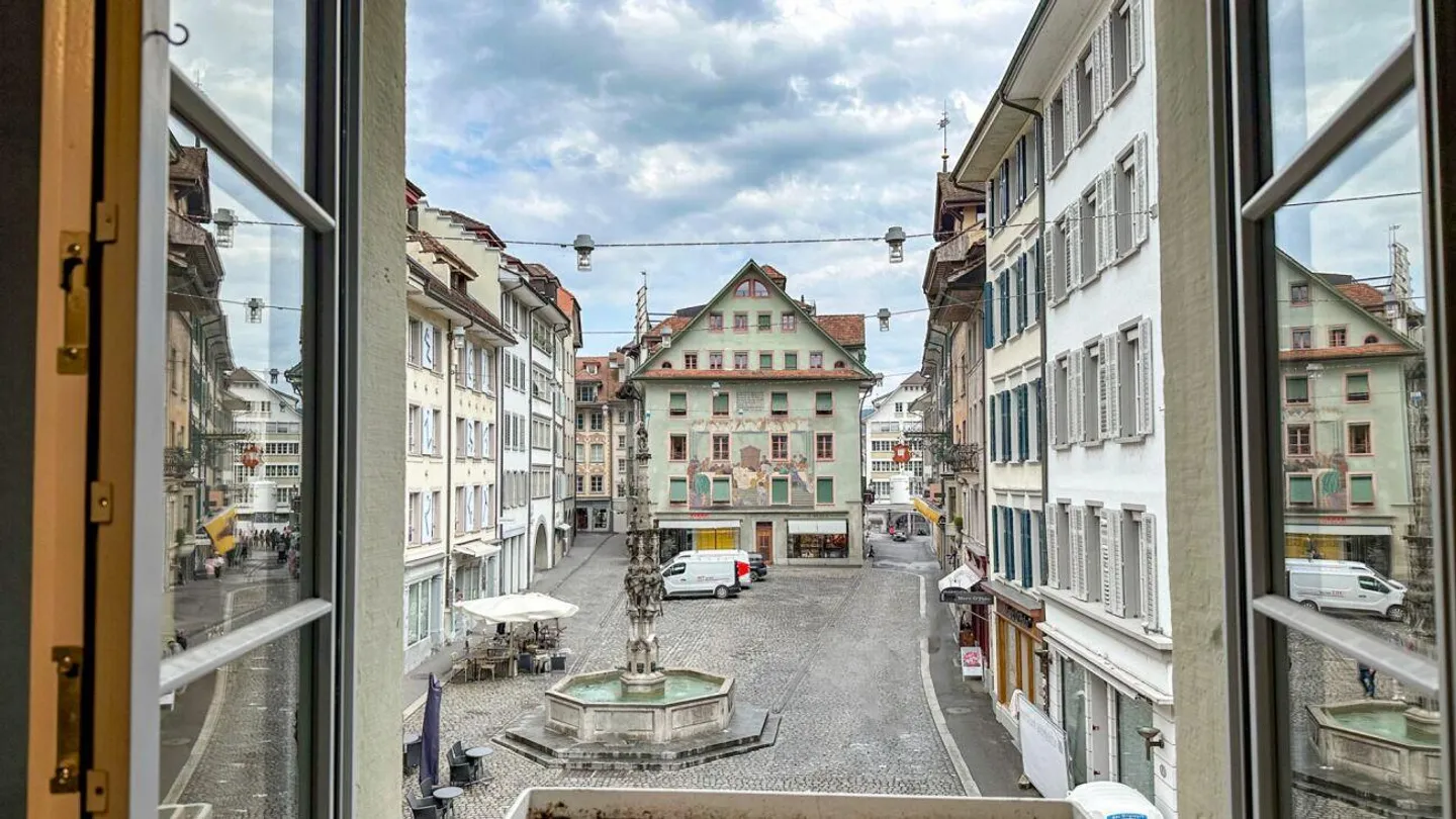 Presenza forte e spazi versatili - Foto 8 di 14