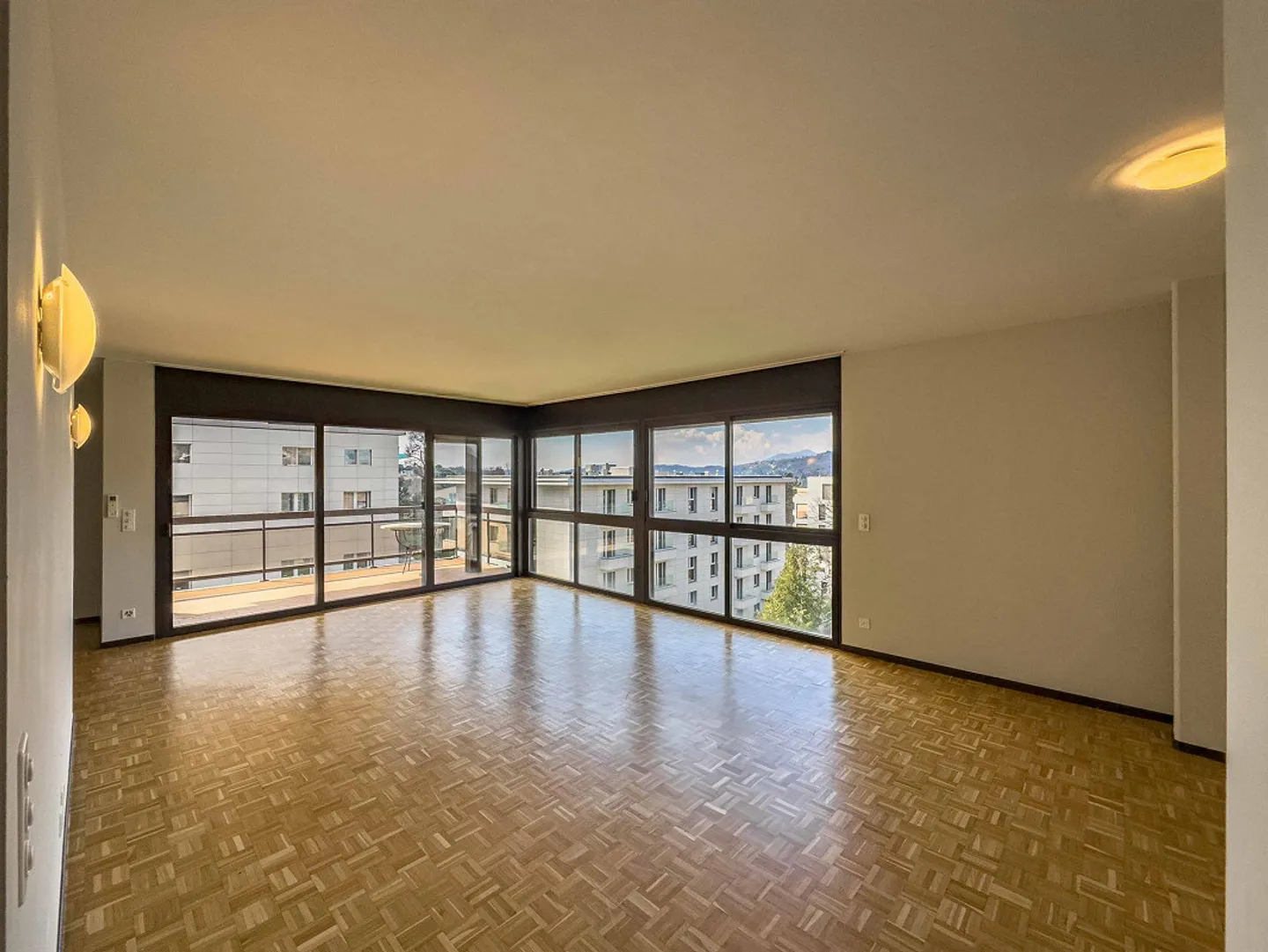 4,5 Zimmer zur Miete in Mendrisio - Foto 1 von 8