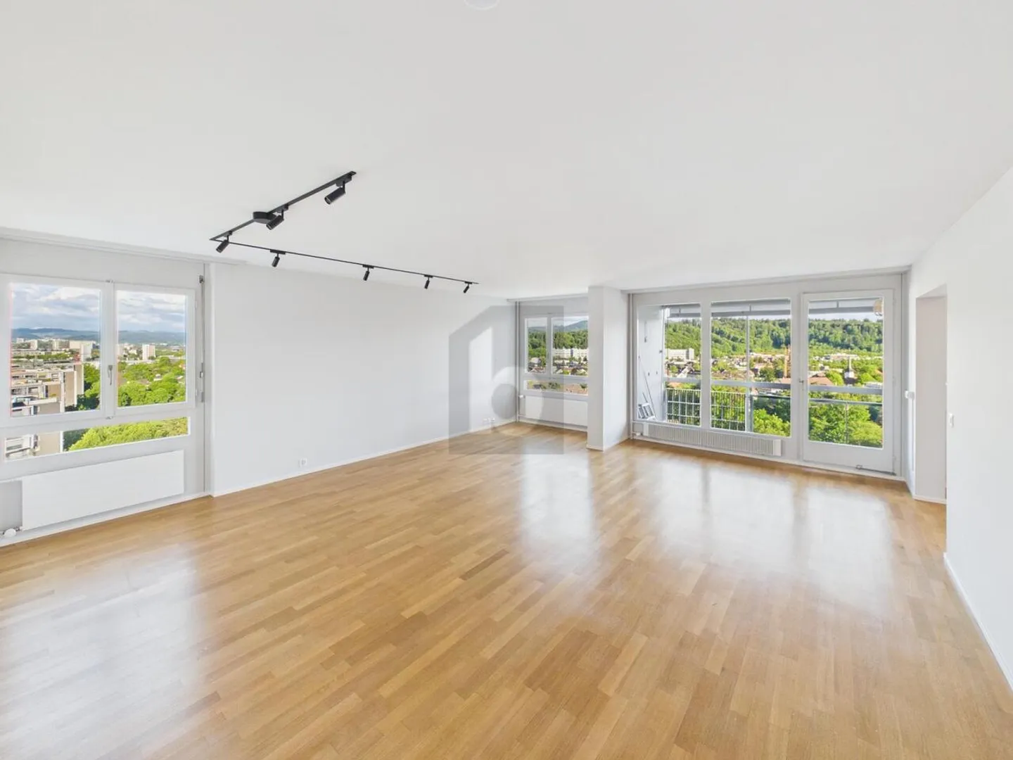 Appartamento moderno con vista panoramica - Foto 2 di 6