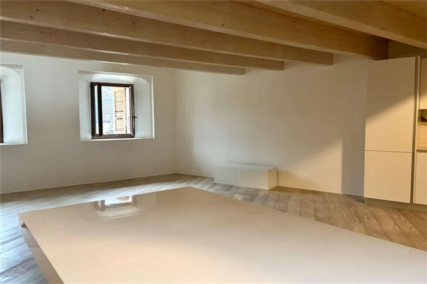 Elegant renovated maisonette apartment - Photo 16 of 17