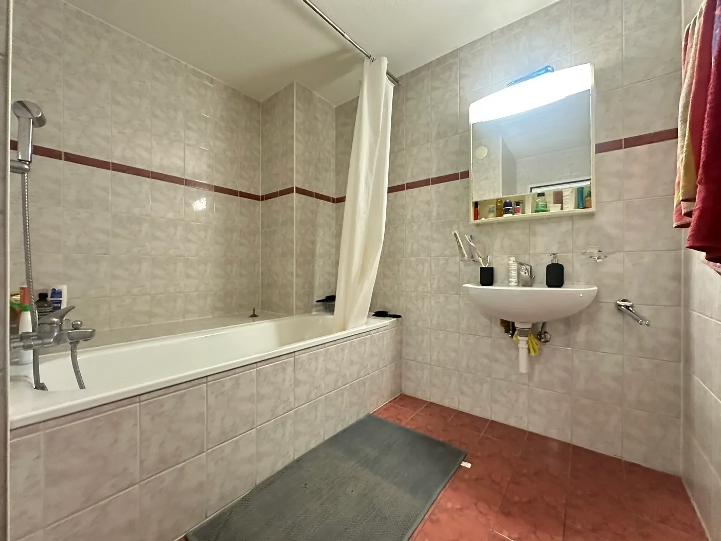 Apartment for rent - Photo 4 of 7