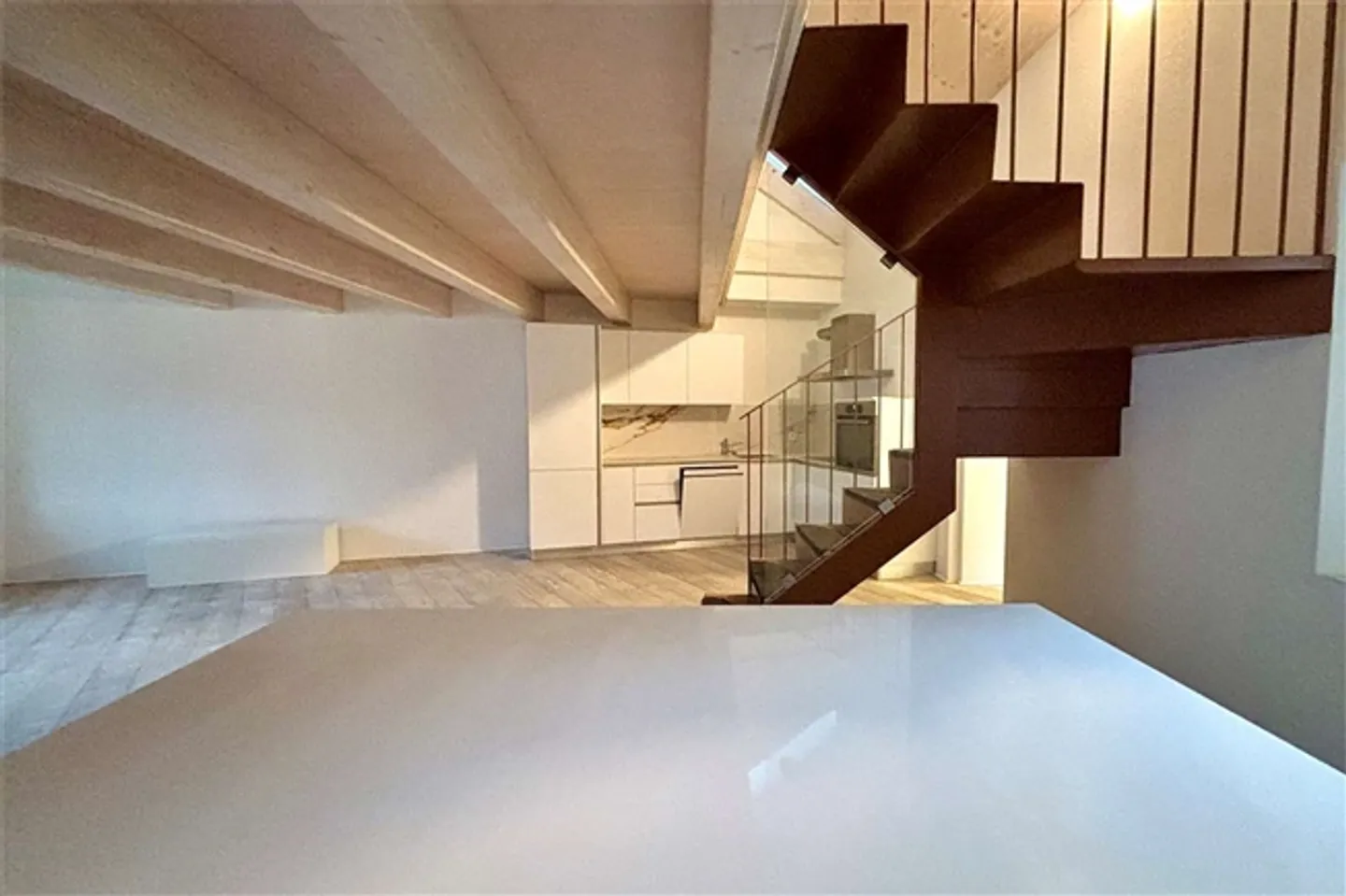 Elegant renovated maisonette apartment - Photo 17 of 17