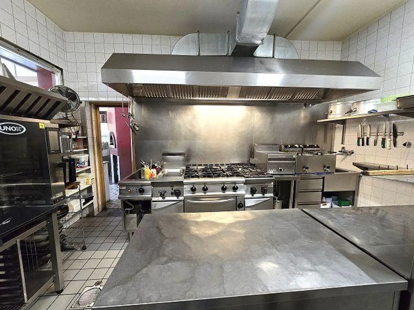 Ristorante con due appartamenti di 4,5 locali anche come immobile da reddito - Foto 11 di 46