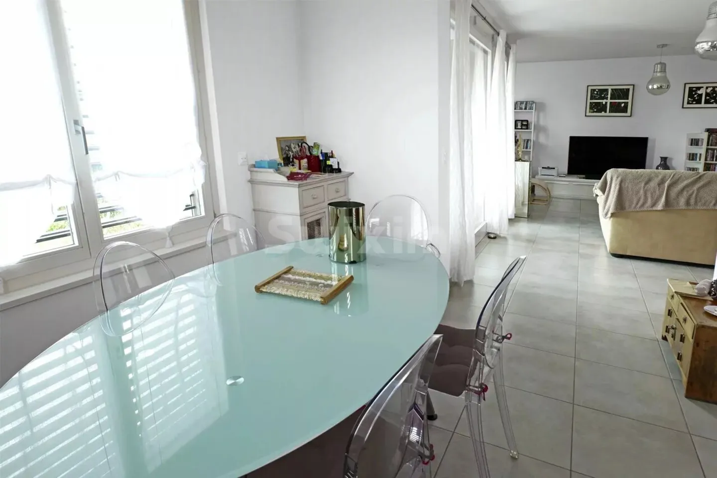 Appartamento spazioso con balcone - Foto 3 di 5