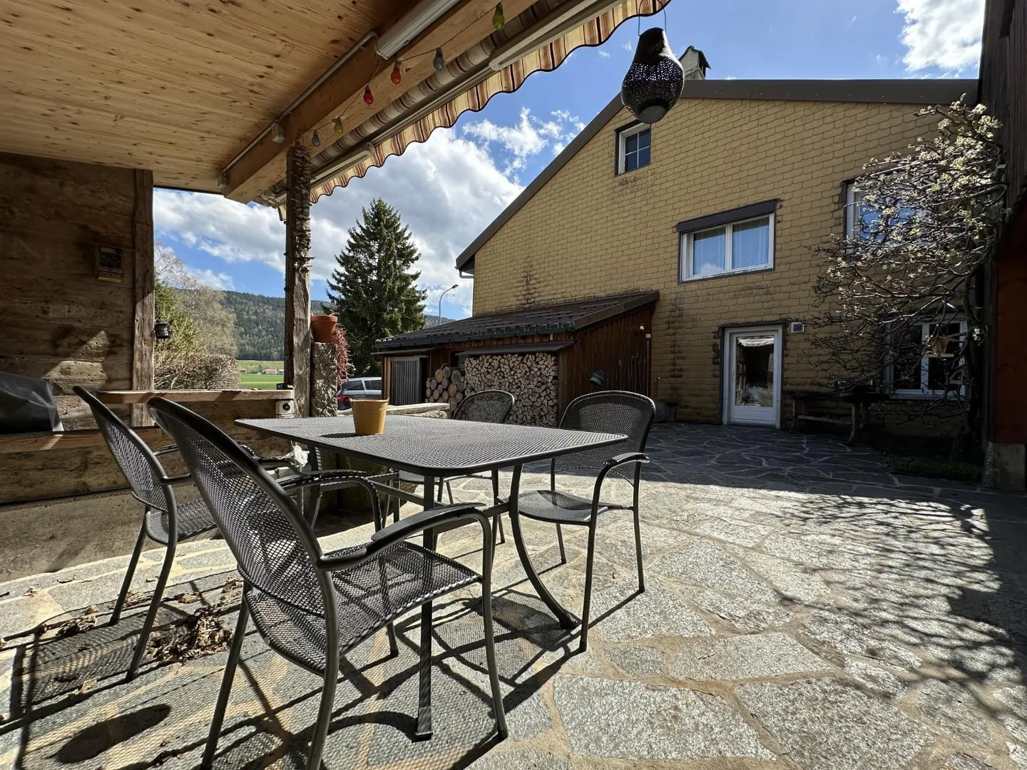 6,5-Zimmer-Haus - Foto 1 von 7