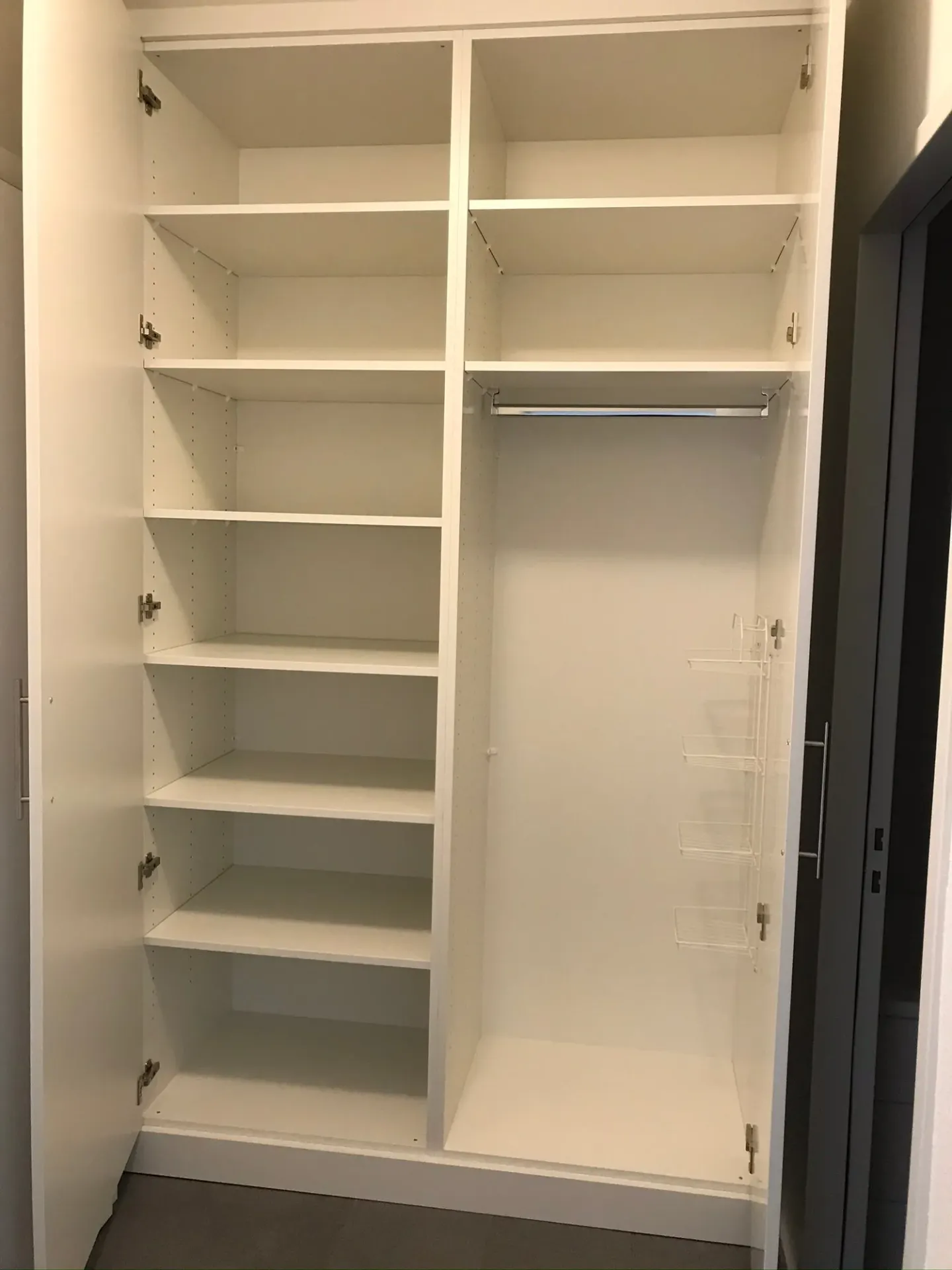 Beautiful, renovated 1.5-room apartment in a central location - Photo 4 of 15