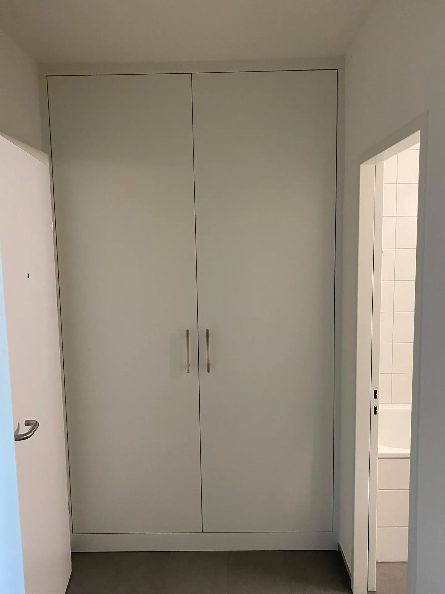 Beautiful, renovated 1.5-room apartment in a central location - Photo 5 of 15