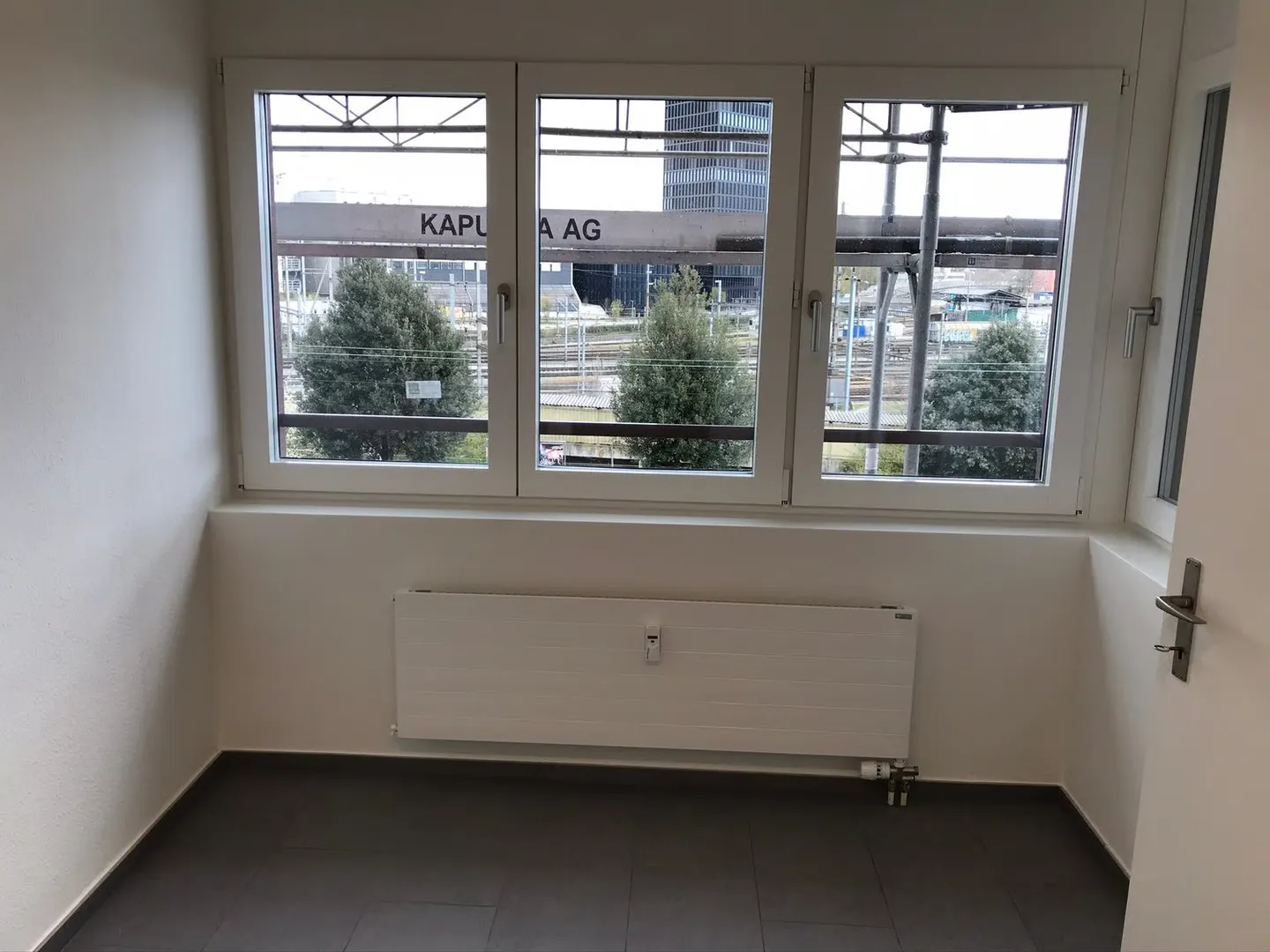 Beautiful, renovated 1.5-room apartment in a central location - Photo 6 of 15