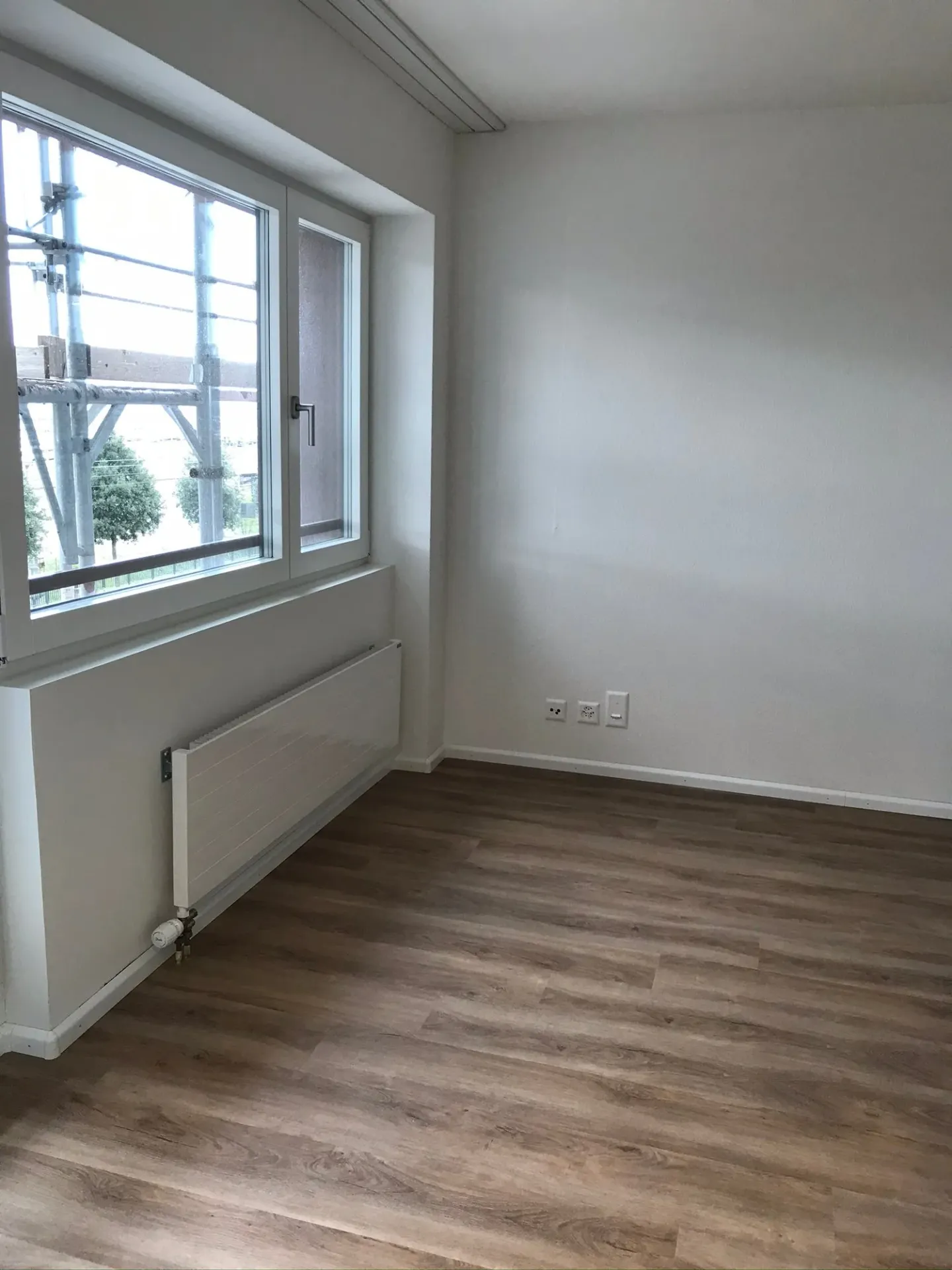 Beautiful, renovated 1.5-room apartment in a central location - Photo 7 of 15