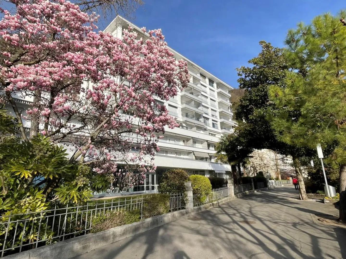 UNIQUE - SUPERBE AUSBLICK AM SEEUFER - Foto 2 von 13