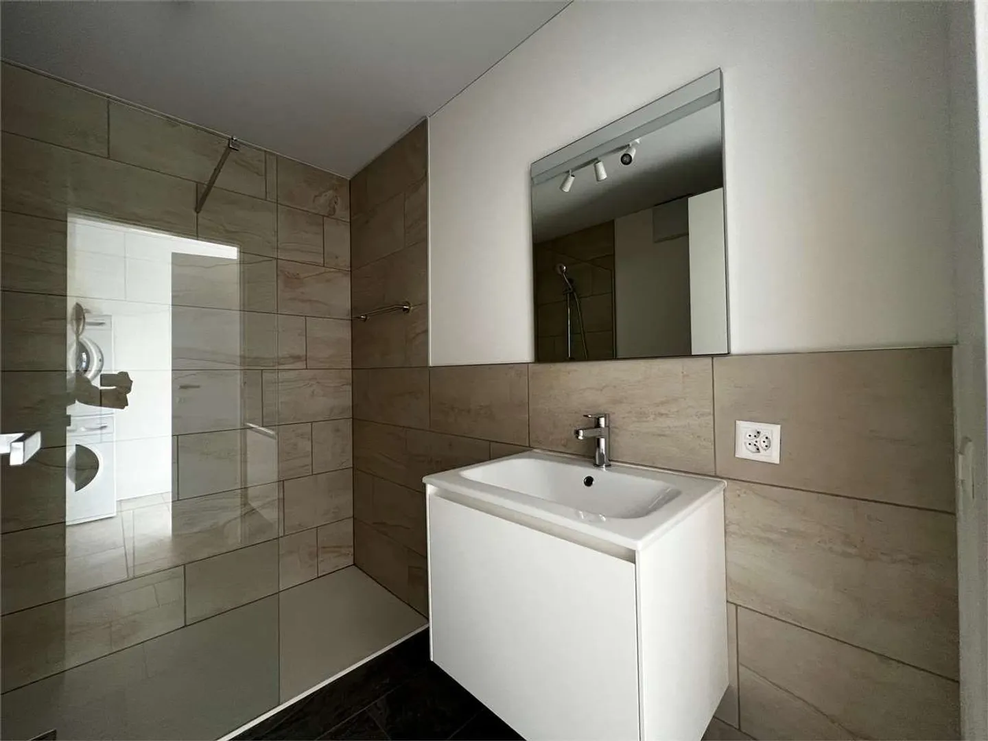 Rif. 2621 Viganello zu Miete 3.5-Zimmer-Attika - Foto 8 di 8