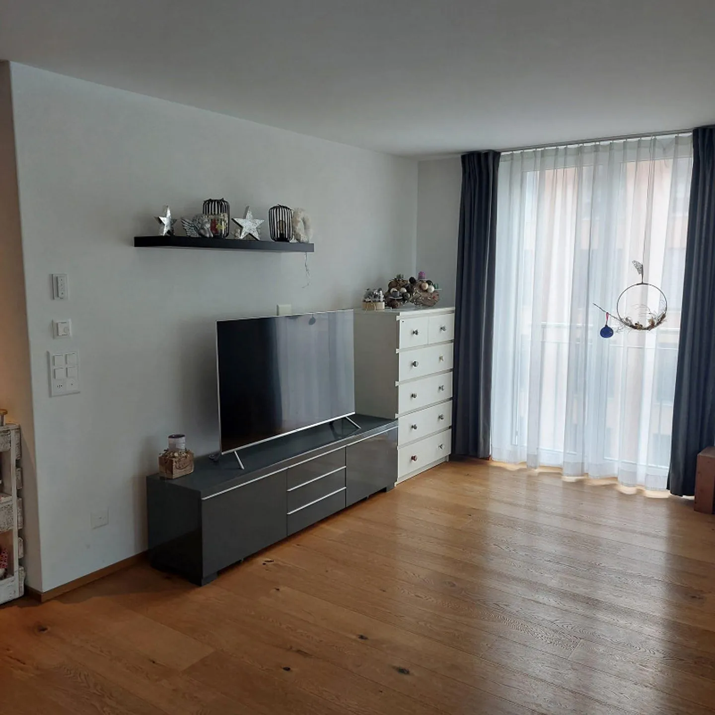 Sehr schöne 5.5 Zimmer Wohnung - Foto 3 von 9