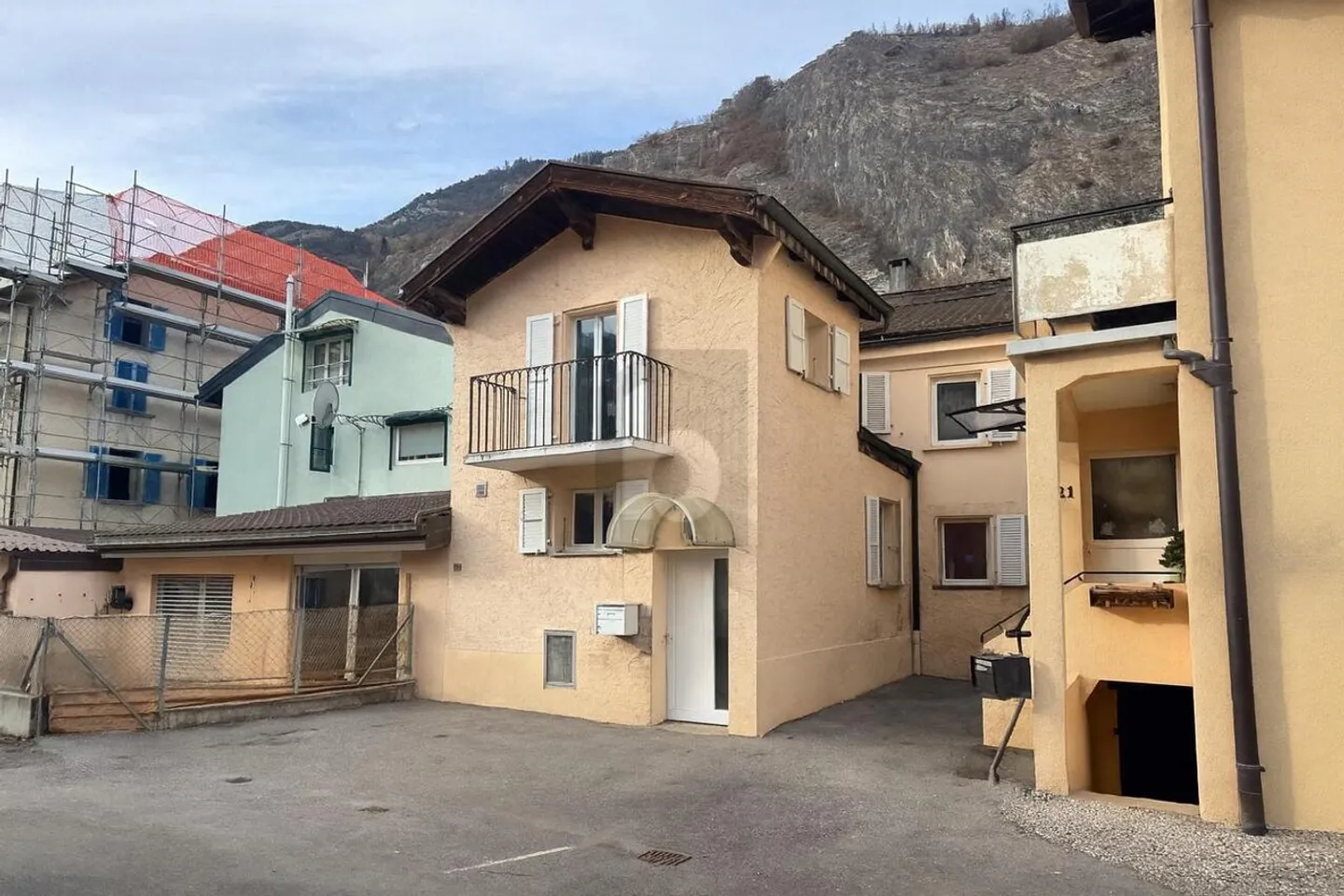 RENTAL BUILDING IN THE HEART OF THE OLD VILLAGE - Photo 1 of 6