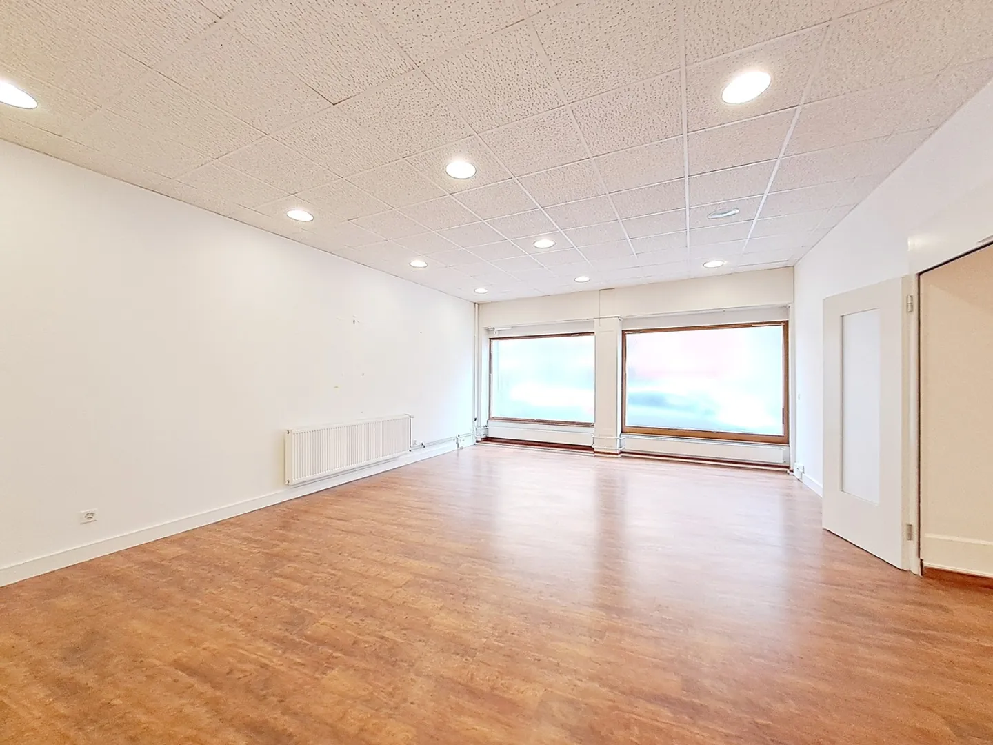 LAUSANNE 42, Commercial space in the city center - Photo 3 of 10