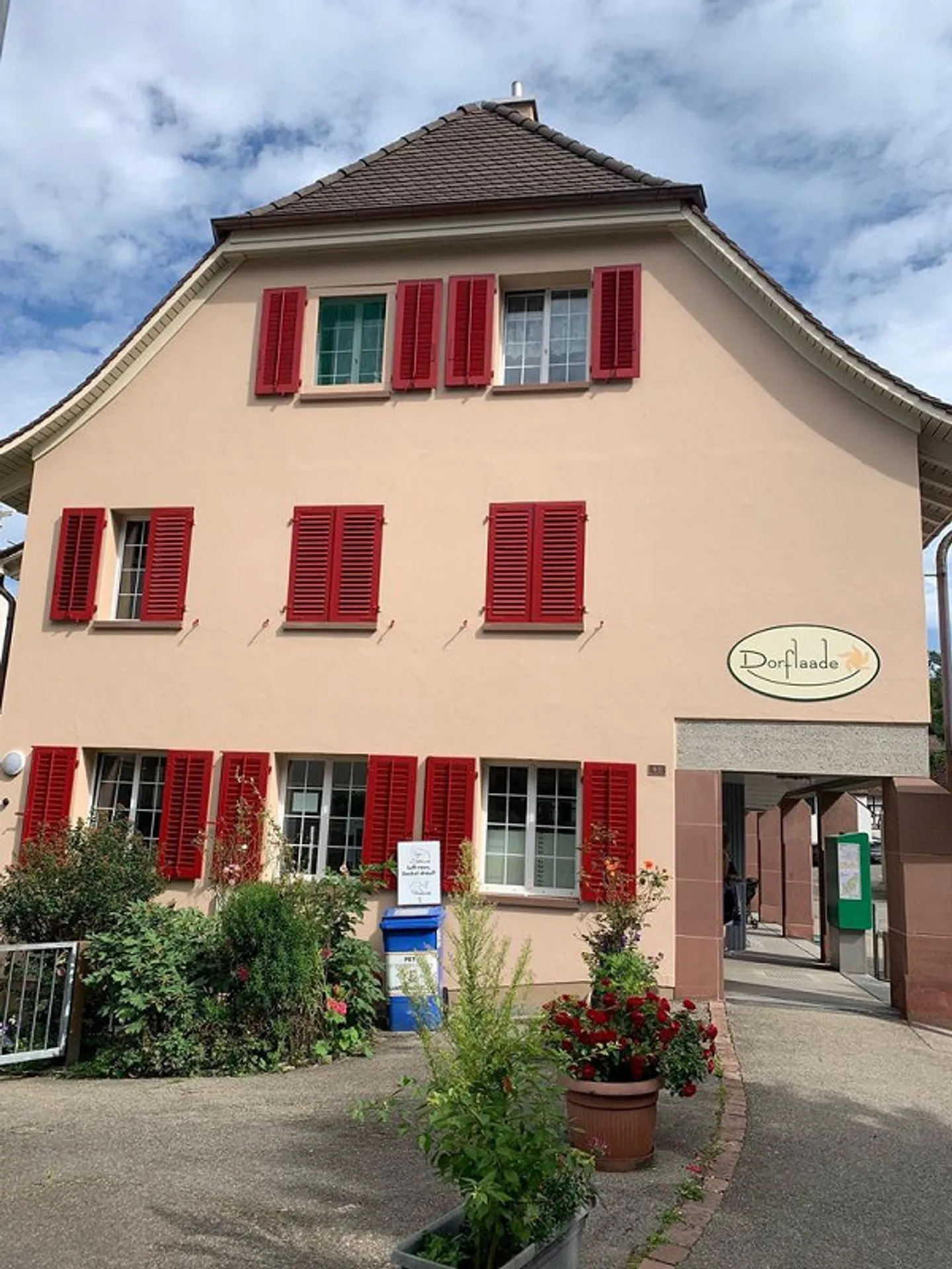 Cozy 4-room apartment in the village center - Photo 1 of 10