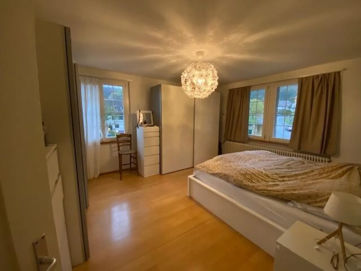 Cozy 4-room apartment in the village center - Photo 5 of 10