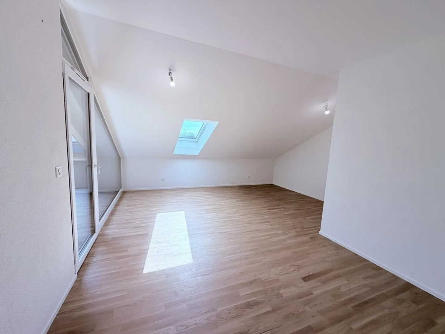 Incantevoli 2.5 stanze, nuovo - Foto 3 di 7