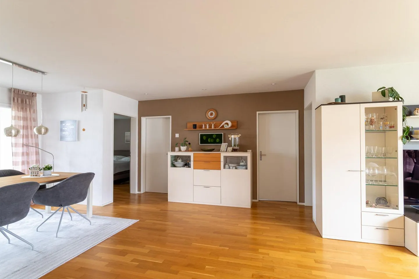 Appartamento moderno in una posizione idilliaca e tranquilla - Foto 3 di 9