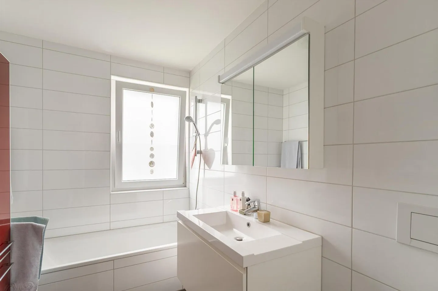 Appartamento moderno in una posizione idilliaca e tranquilla - Foto 6 di 9